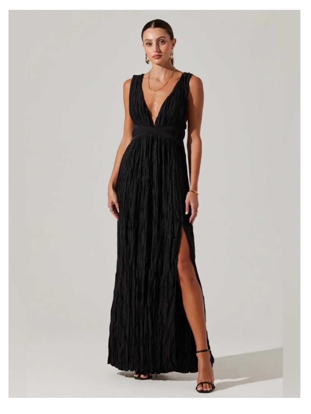 ASTR The Label Tesni Black Plunging V-Neck Maxi Dress with Side Slit, Medium